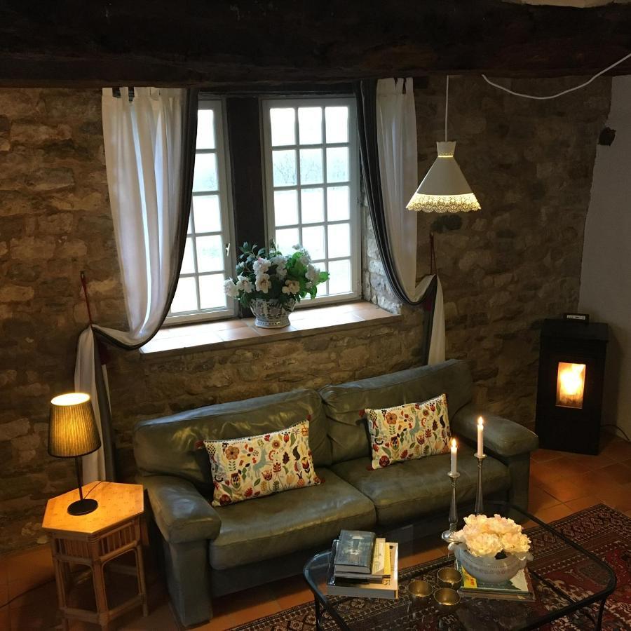 Les Gites Perard Caylus Luaran gambar